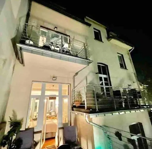 Luxus In Zentrale Lage Von *